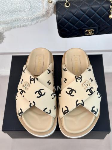 CHANEL Slipper