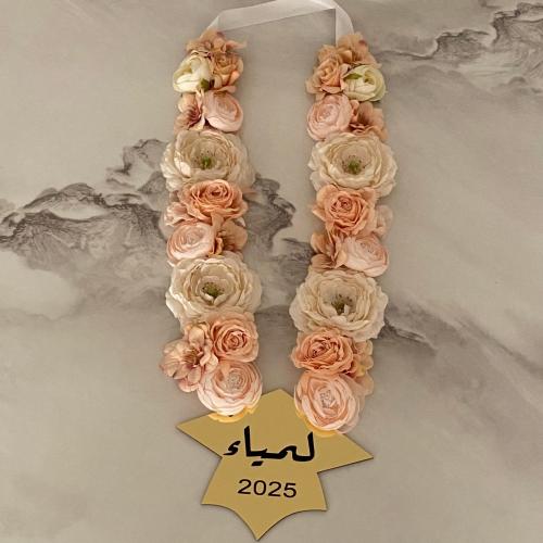 عقد ورد صناعي
