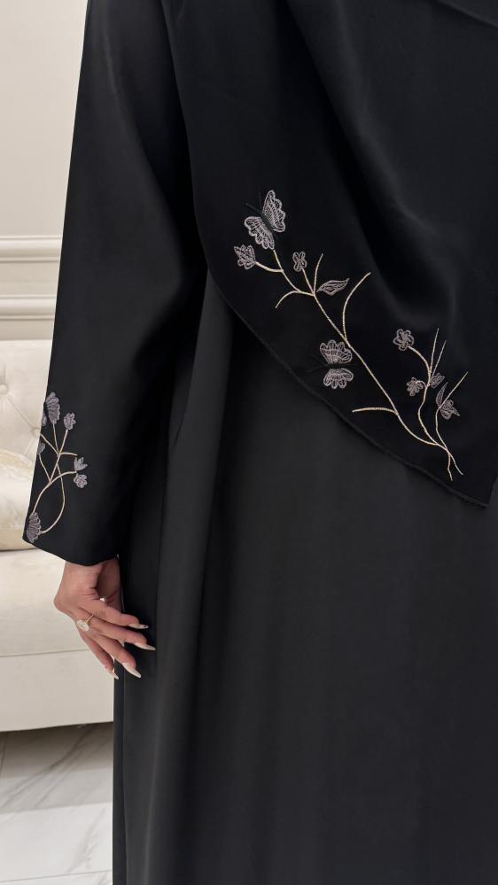 عبايه سودا فخمه