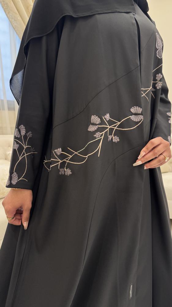 عبايه سودا فخمه