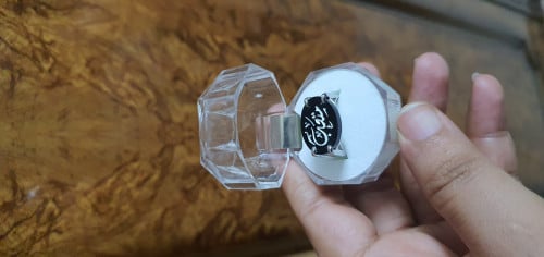 خاتم رجالي ونسائي بالاسم حسب الطلب