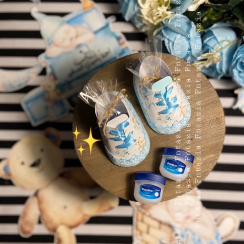 شوز بيبي بتعبئه ميني فازلين