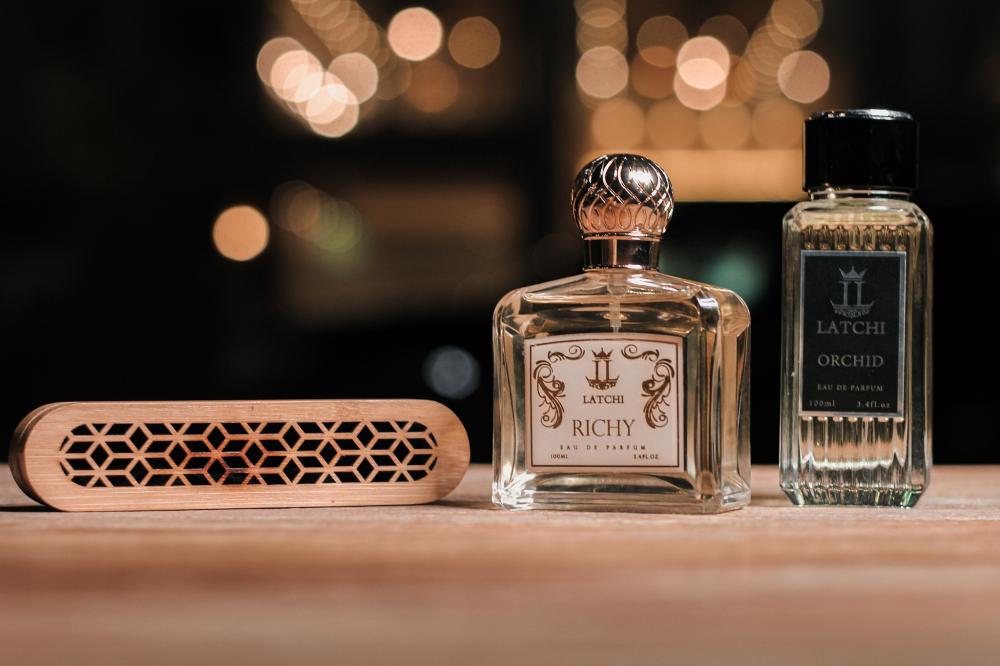 اسورة مستوحاة من السيف السعودي