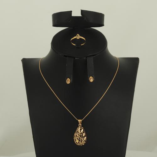 طقم ذهب دمعة ( عيار 21 )