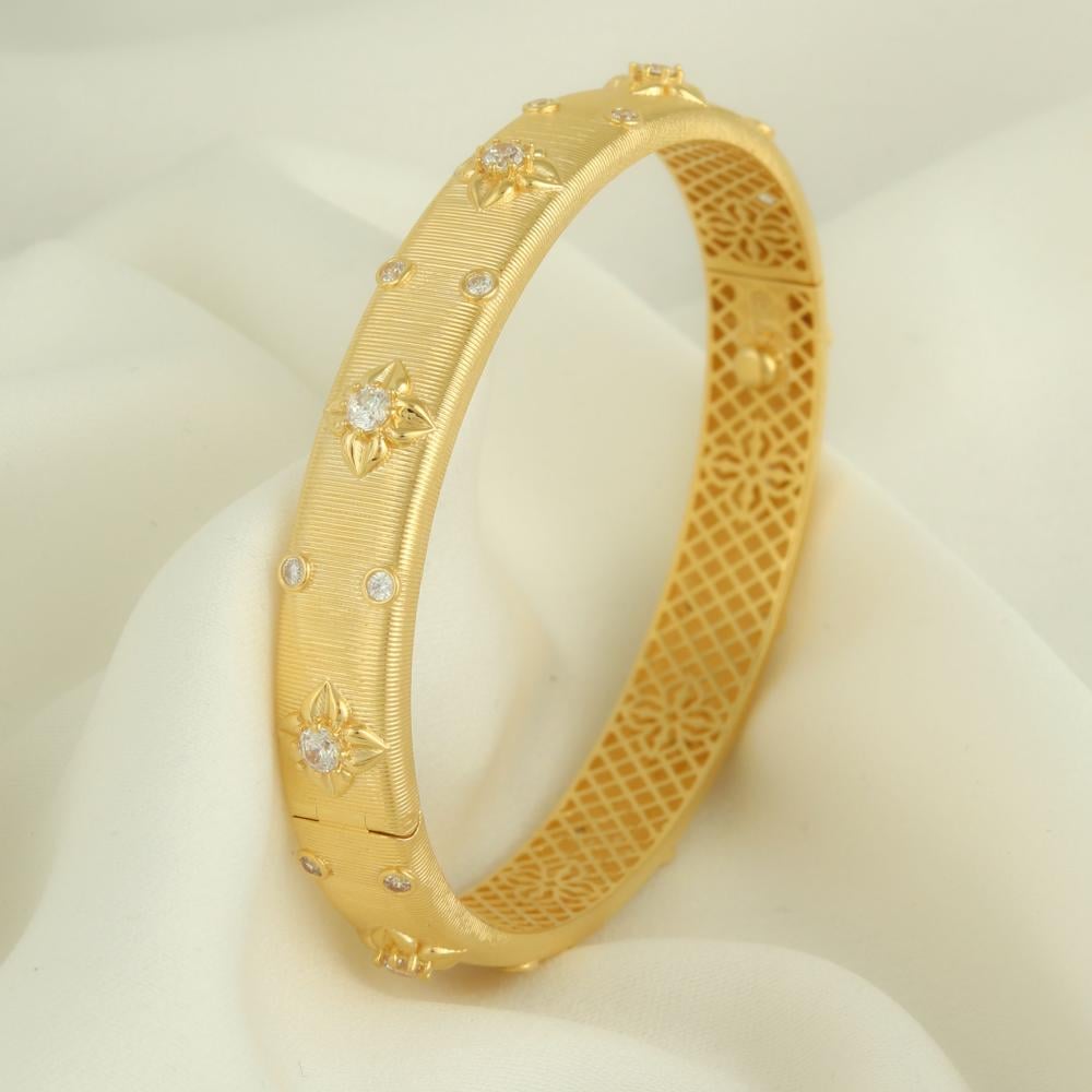 اسورة ذهب زهرة ونكا ( عيار 18 )