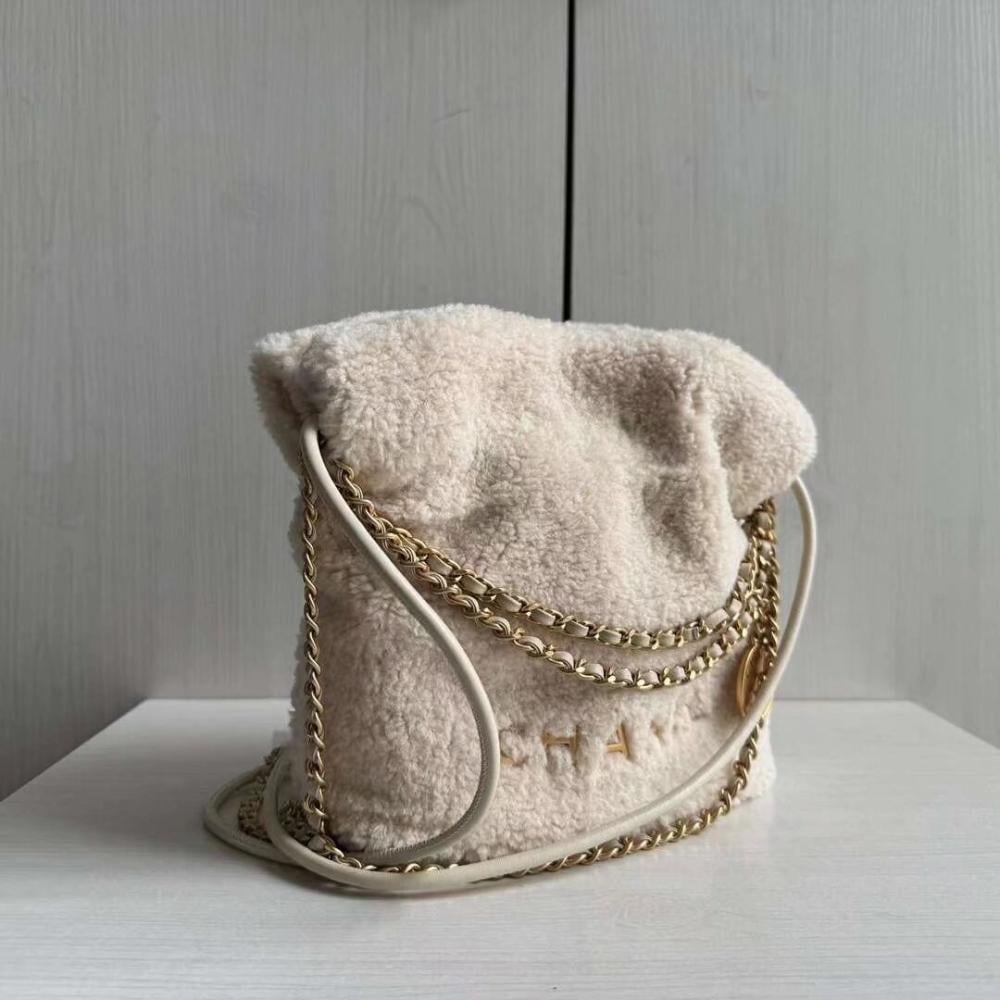 CH 22 handbag 20cm