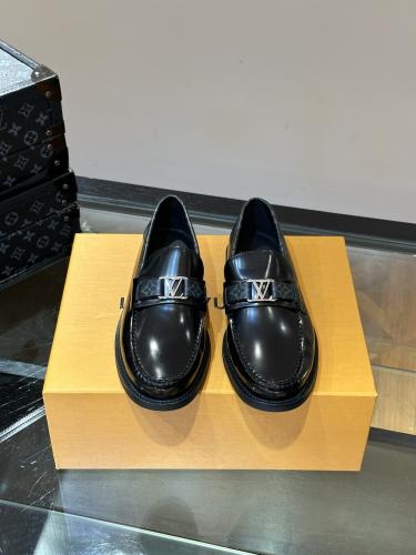 LV Loafer