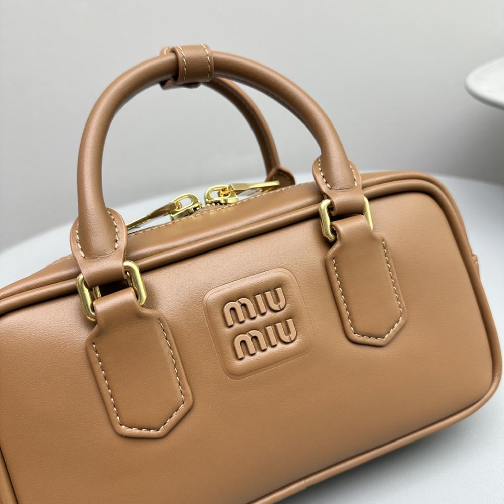 MiuMiu arcadie 22cm