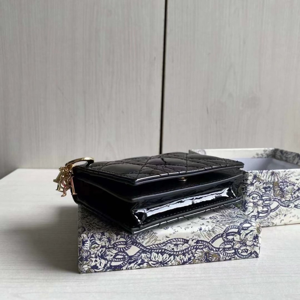 CD wallet