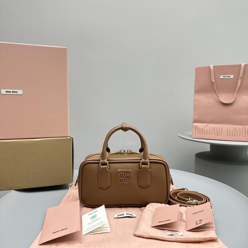 MiuMiu arcadie 22cm