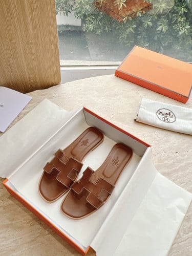 Hermes slippers