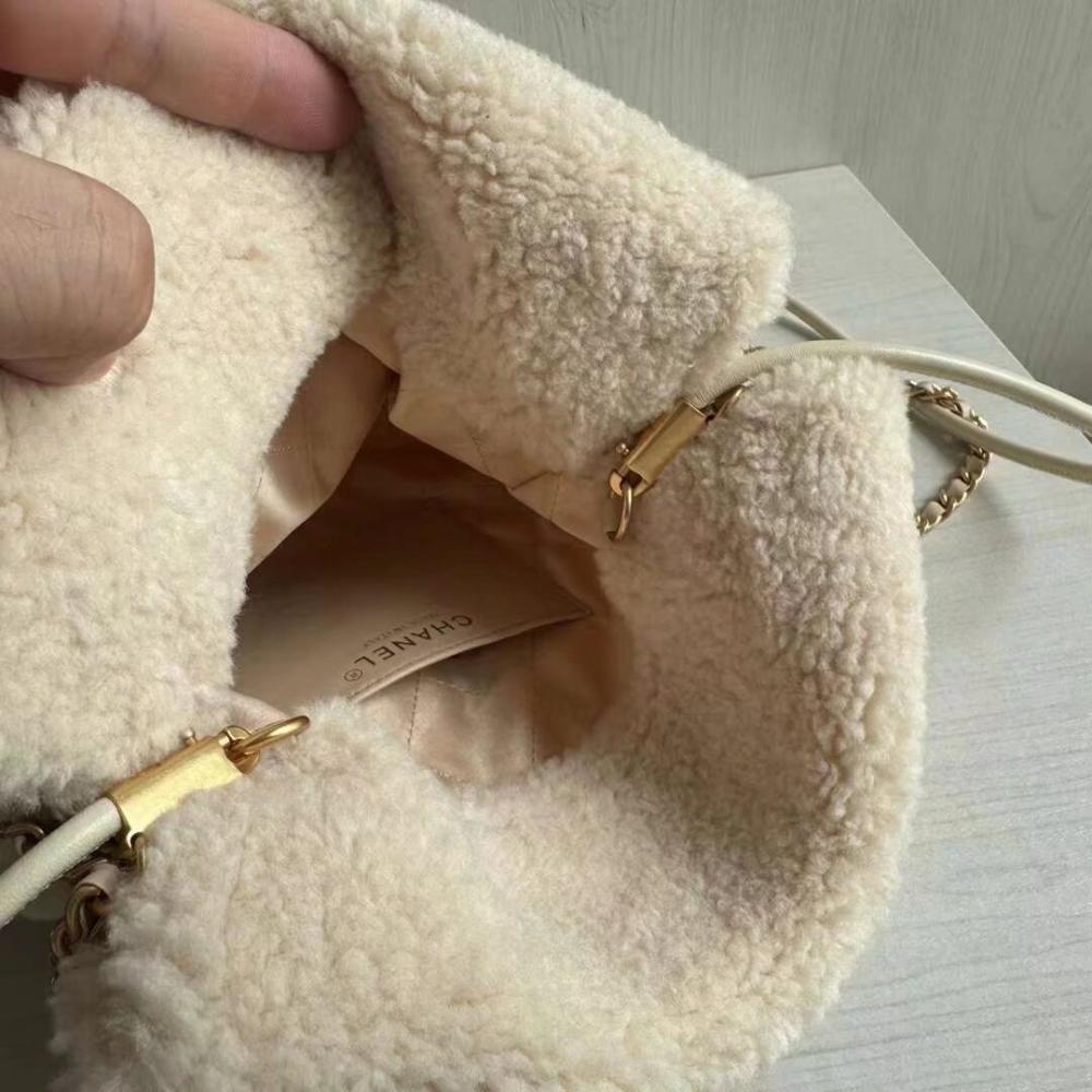 CH 22 handbag 20cm
