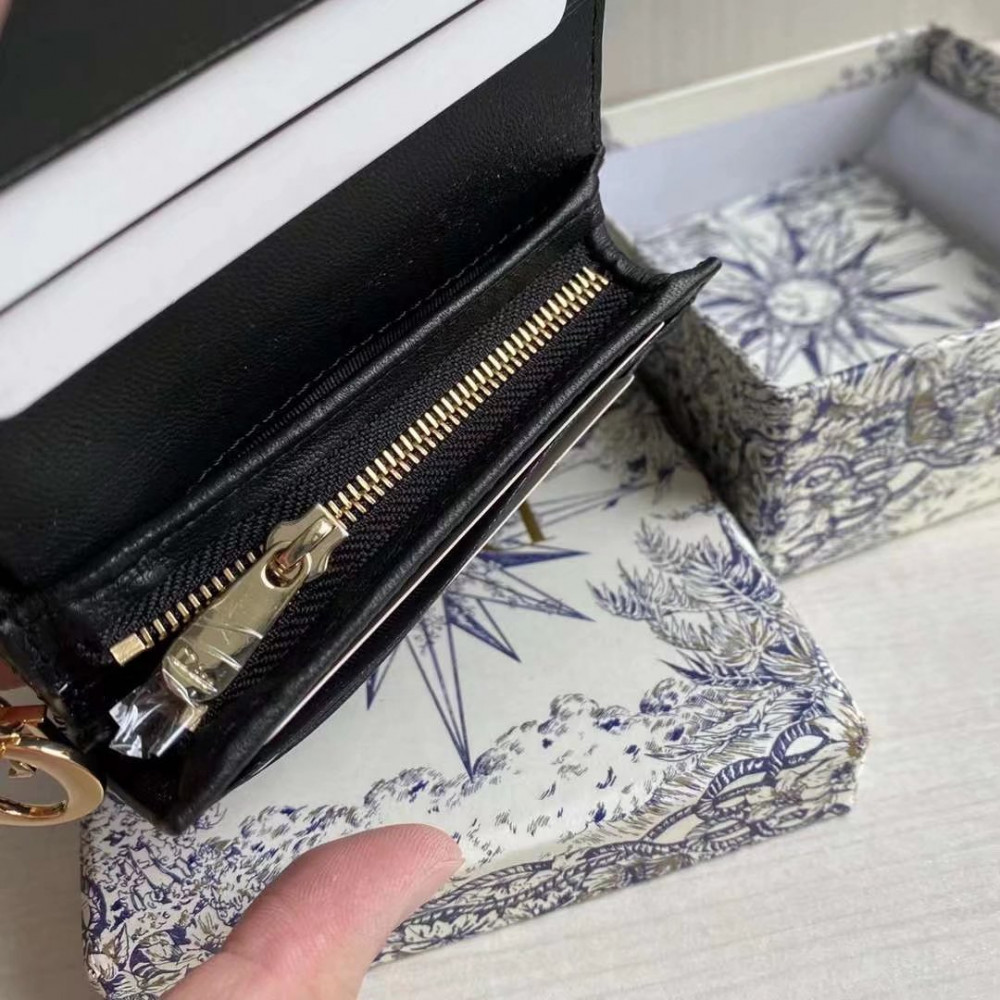 CD wallet