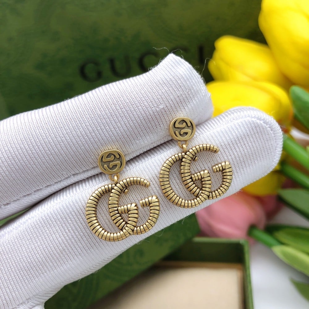 GG earings