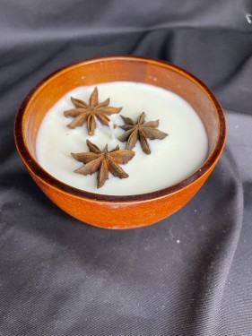 شمعه برئحه جميله