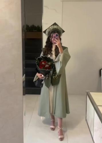 عباية تخرج زيتي مطفي