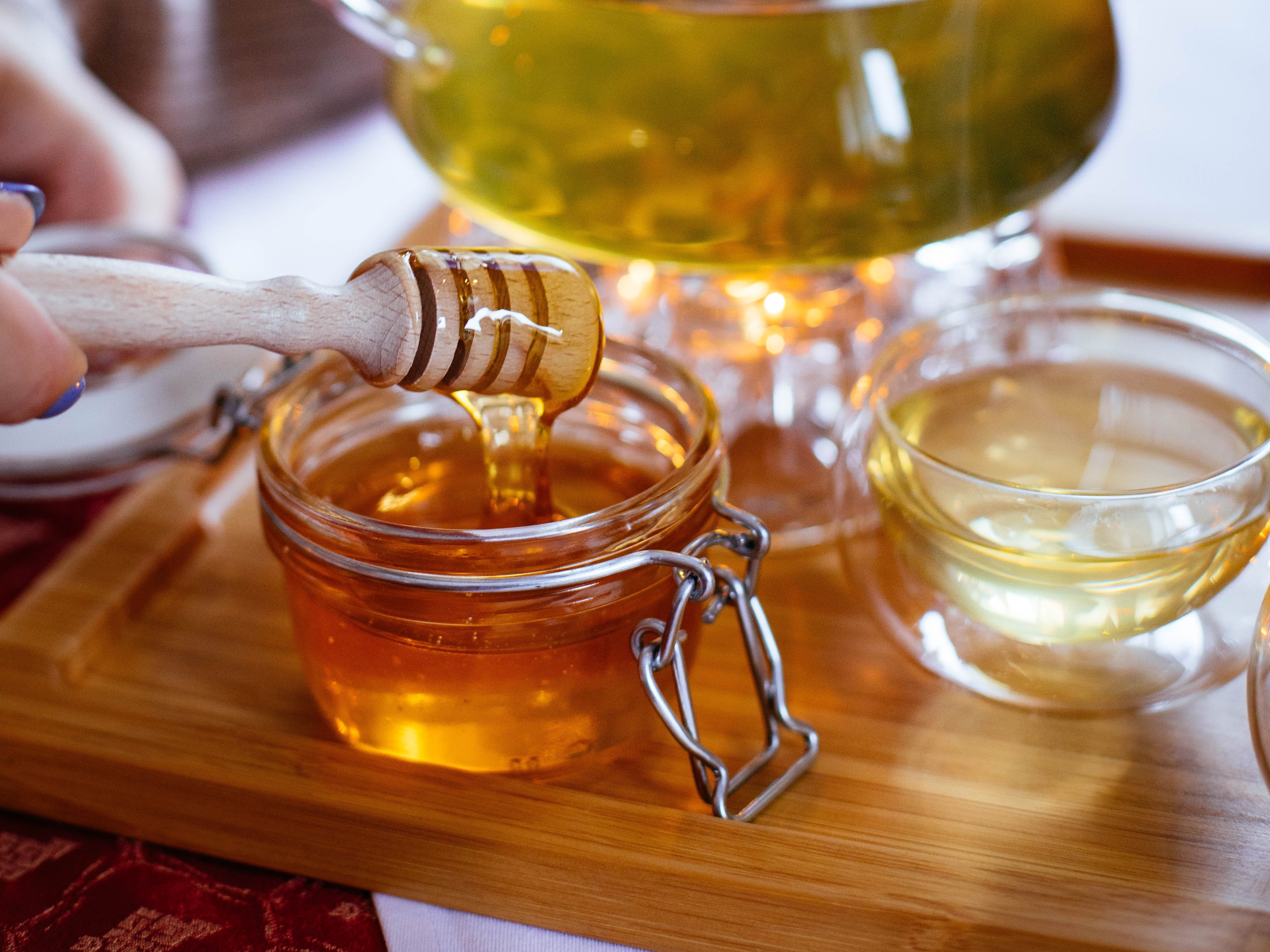 عسل القمة دواء وشفاء باذن الله