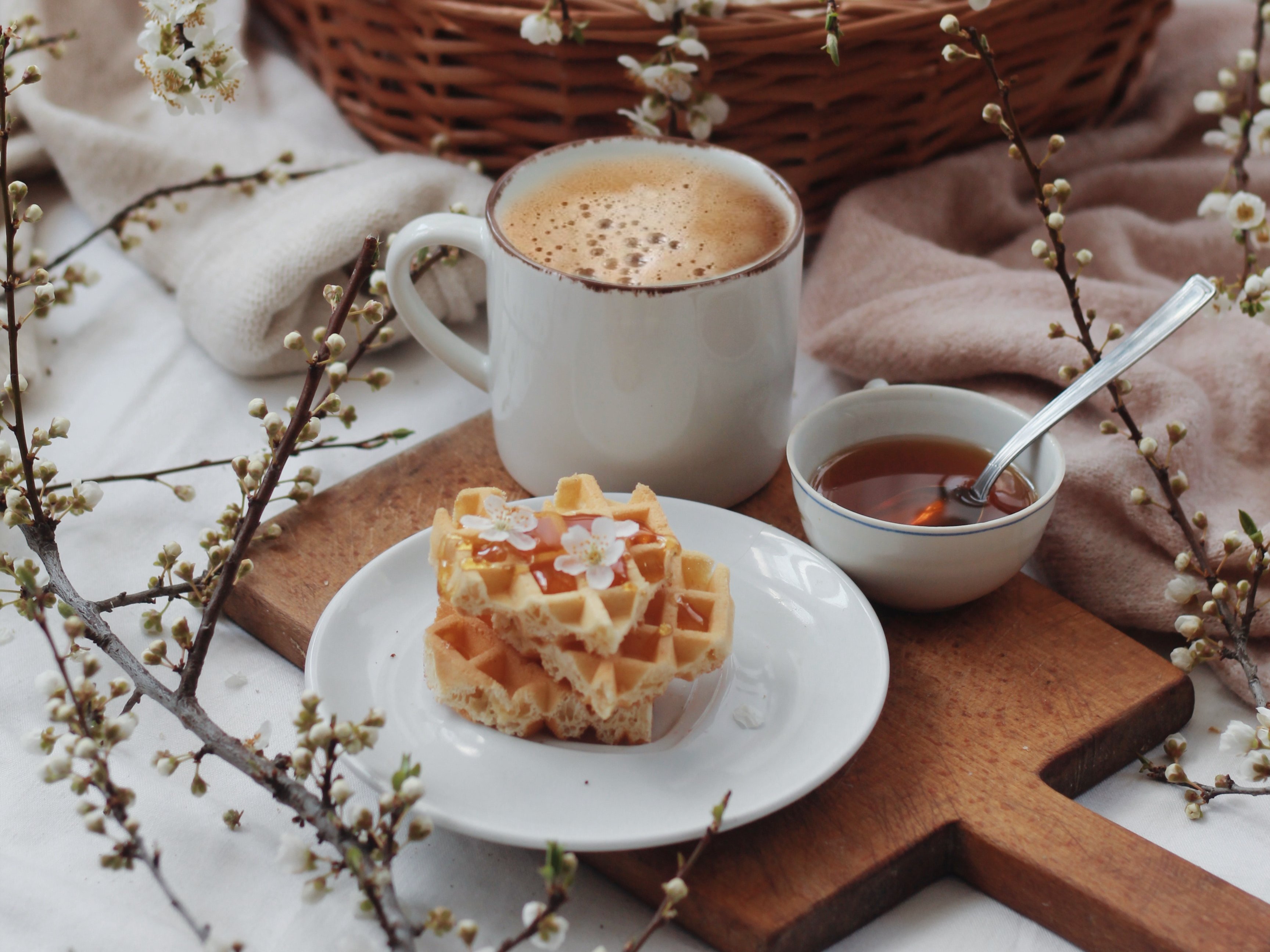 عسل القمة عسل طبيعي بلدي