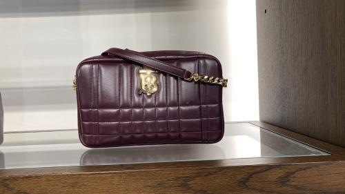 BURBERRY - عالم هاء وراء - H & R Store