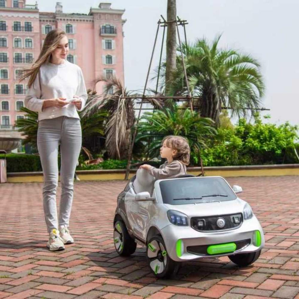 Multifunctional Kids Electric Ride-On Car (Unisex) - Robust and Safe Design