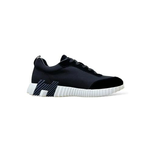 حذاء ارميز اسود Bouncing sneaker