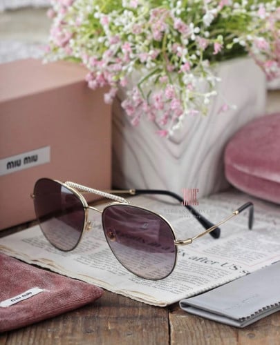 نظارة شمسية نسائية ماركة ميو ميو - Miu Miu Black C...