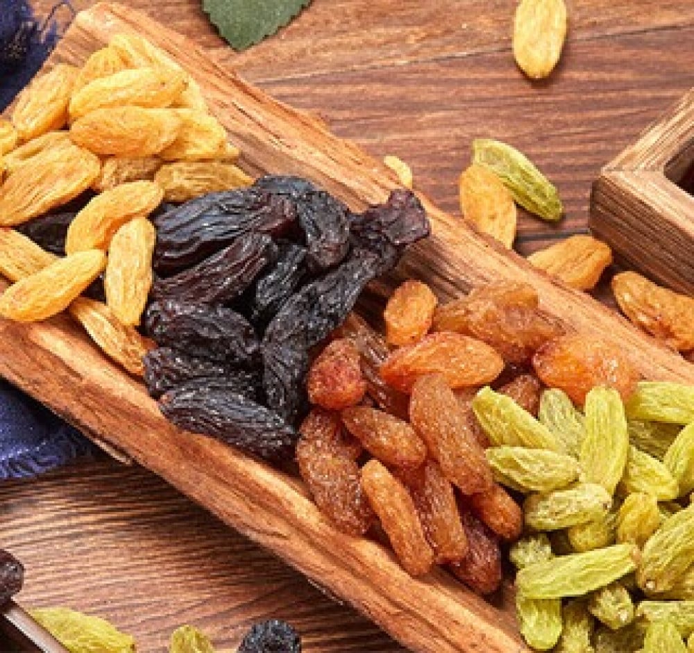 أنواع وفوائد الزبيب