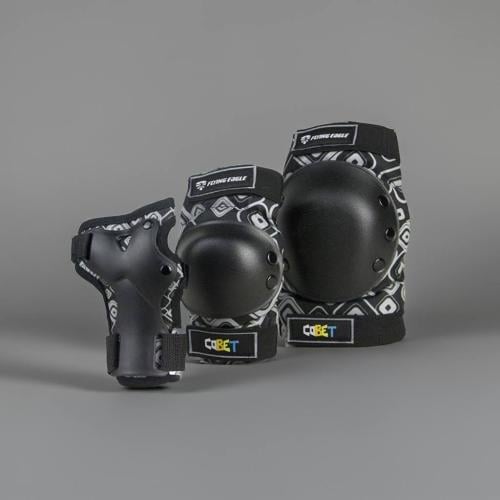 طقم حماية - Protection Pads Set