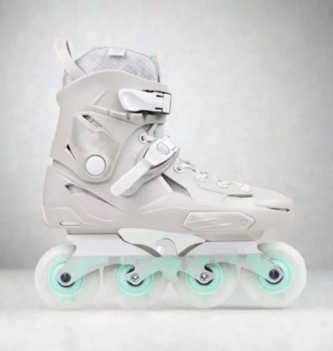 سكيت فلاينق ايقل - Flying Eagle X3 Shrike Skates P...