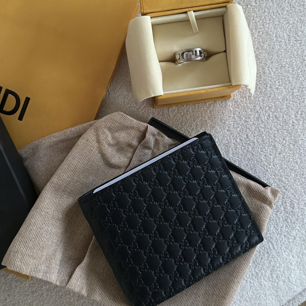 Fendi and gucci online