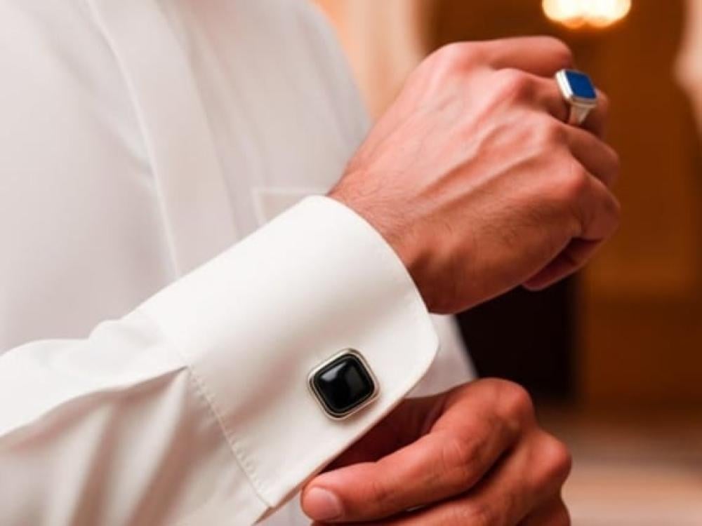 سر الأناقة الرجالية في خواتم و كبكات راقية