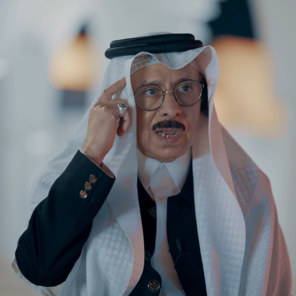 المهدي صانع البشوت الملكية.. يروي تفاصيل مهنته المتوارثة