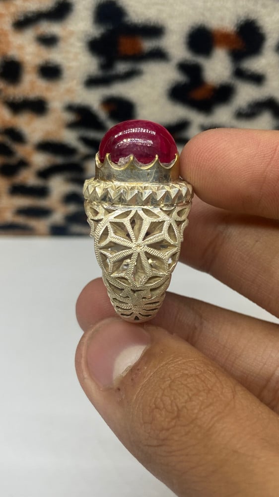 حجر الياقوت النجمي صياغه عباسي H