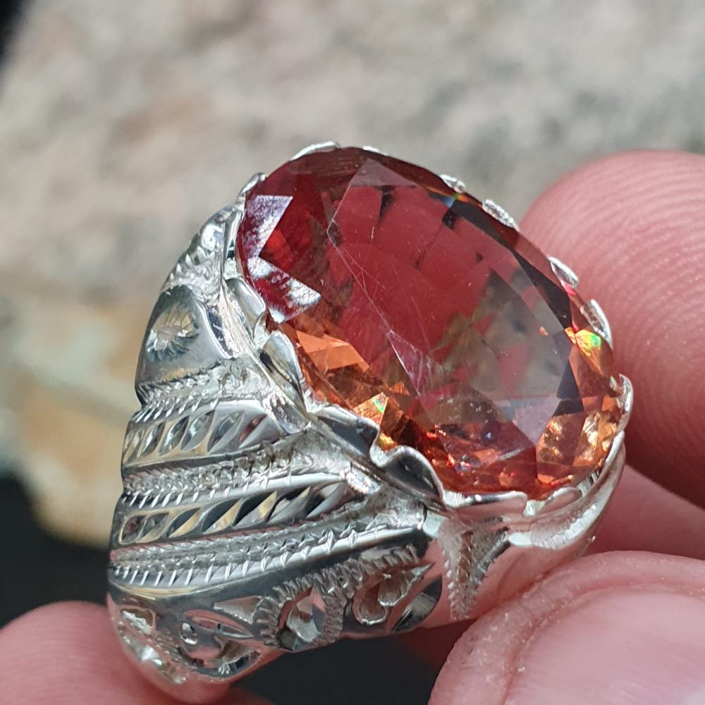 خاتم سلطنايت متغير اللون موديل برتاش مع نقش يدوي