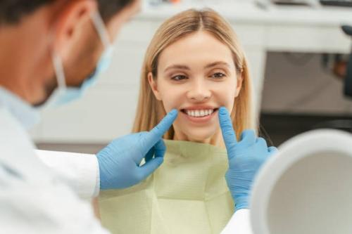 ماهى افضل تقنية تبييض الاسنان لابتسامة مشرقة؟
