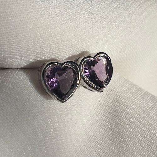 اقراط امثيست