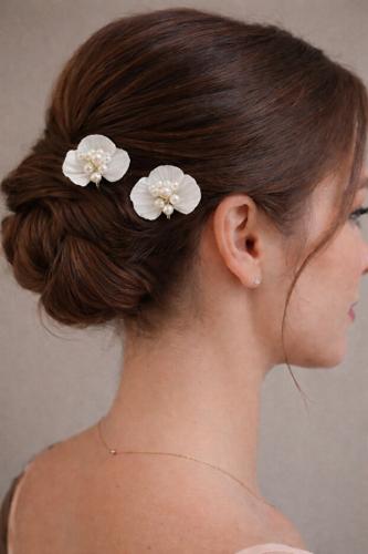 إكسسوار شعر العروس من السيراميك بنمط زهرة مزينة باللؤلؤ