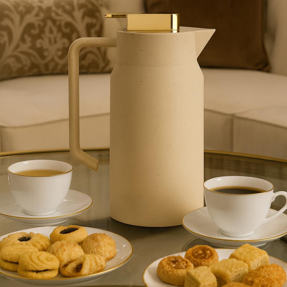 ترمس شاي وقهوة من شركة هوست 1 لتر بيج منقط وذهبي داخل زجاج