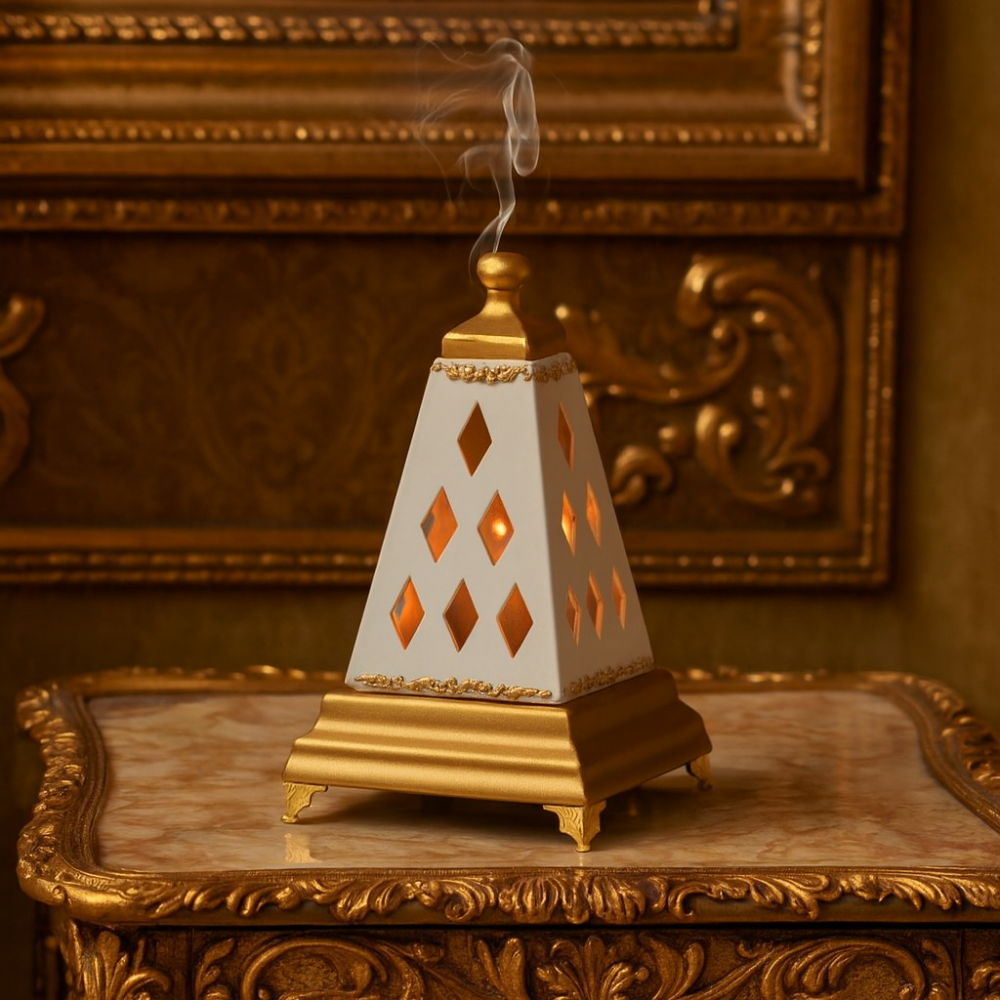 مبخرة بولي شكل هرمي ذهبي ابيض