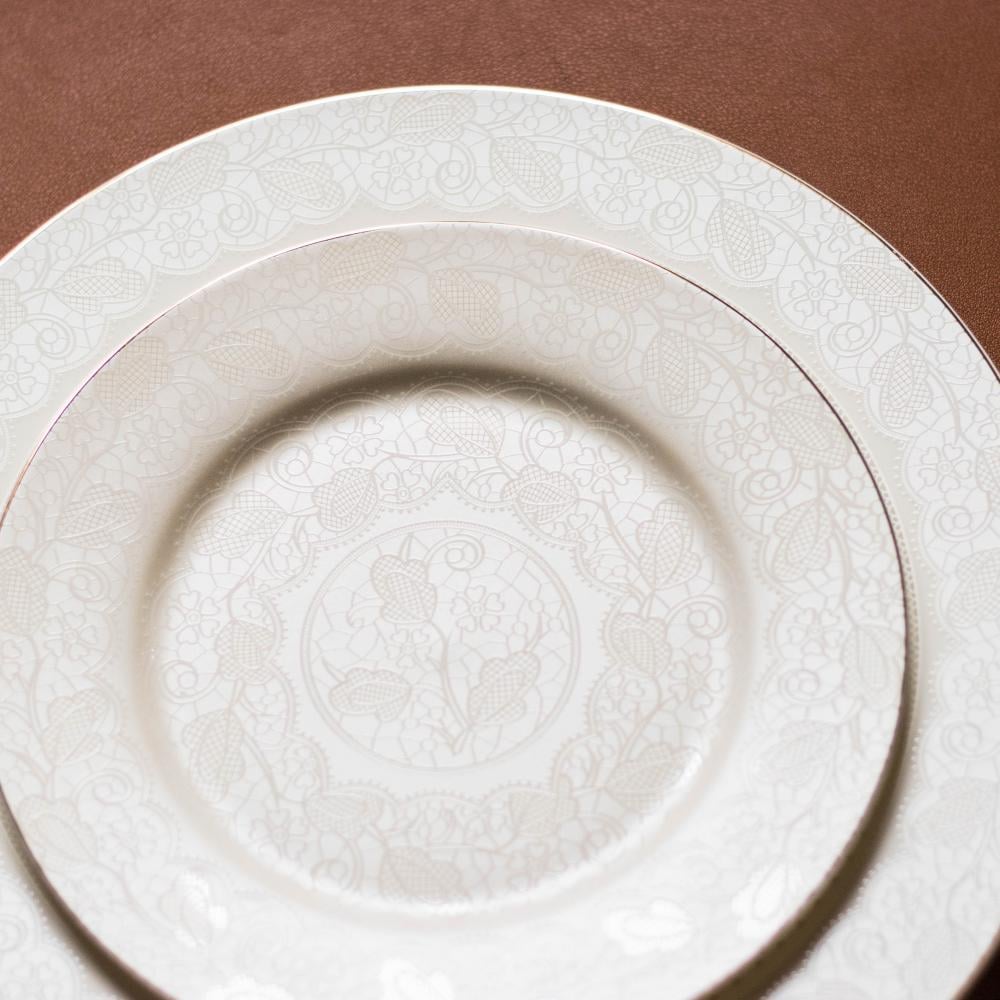 طقم عشاء بورسلان فاخر ابيض بنقش ذهبي مزخرف 70 قطعة 6 اشخاص