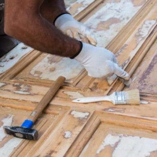 خدمة تقييم اعمال الصيانة والتجديد والترميم للاعمال الخشبية