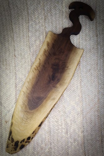 لوح تقديم الاجبان والمقبلات - جوز