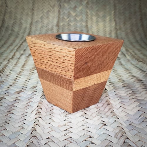 مبخرة خشب هرمي