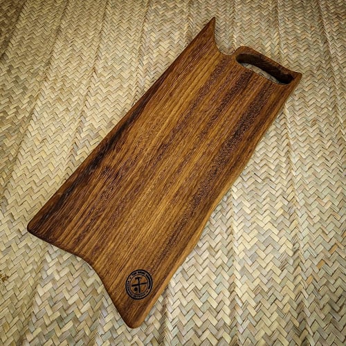 لوح تقطيع وتقديم - تيك