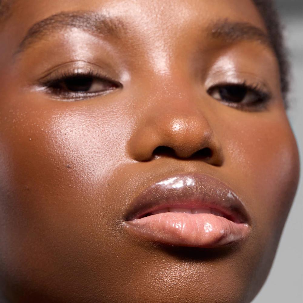 ريفاي طقم توباز ملمع شفاه لامع وهايلايتر سائل قطعتين