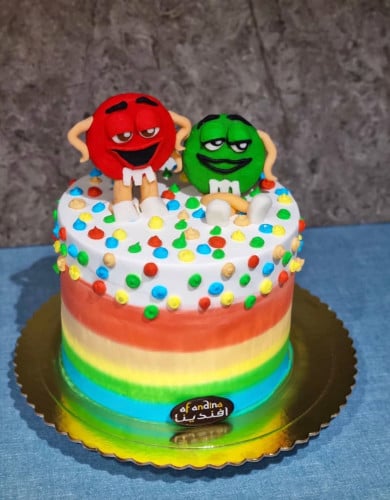 كيكه m&m