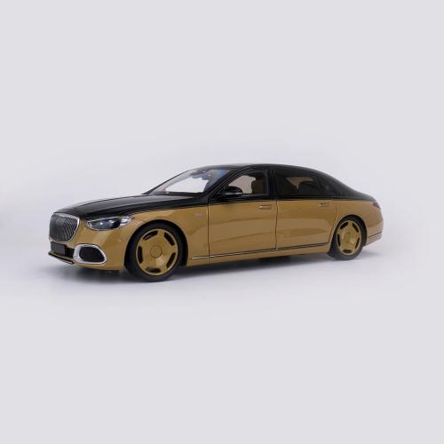 Maybach s680 2021 Two Tone” edition in Black and B...