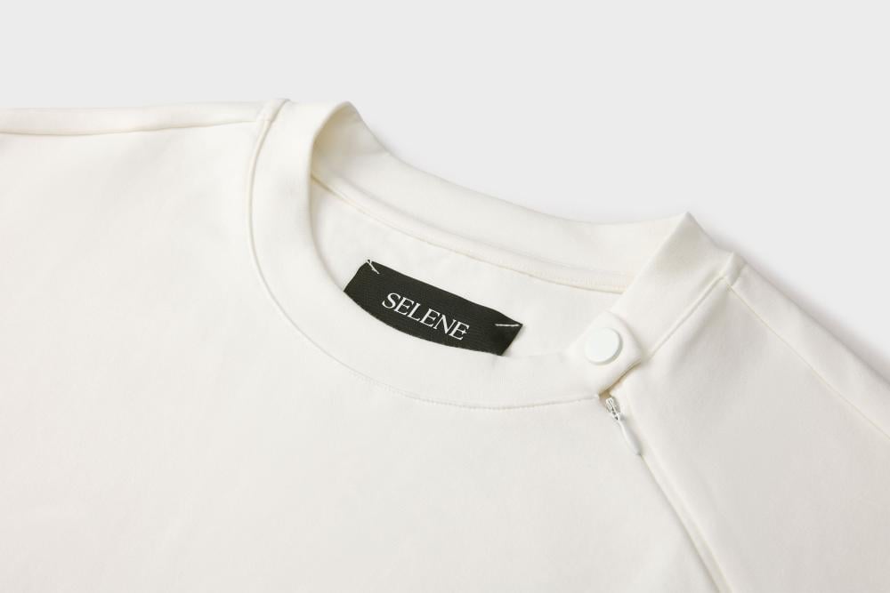 إطلالة تيشيرت Relaxed Fit أوف وايت