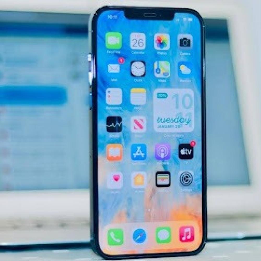 ايفون15 بأفضل سعر في السعودية فقط من متجر المزون