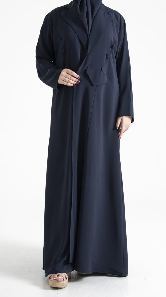 عبايه كلـــوش مزينه ثنيات من الخلف